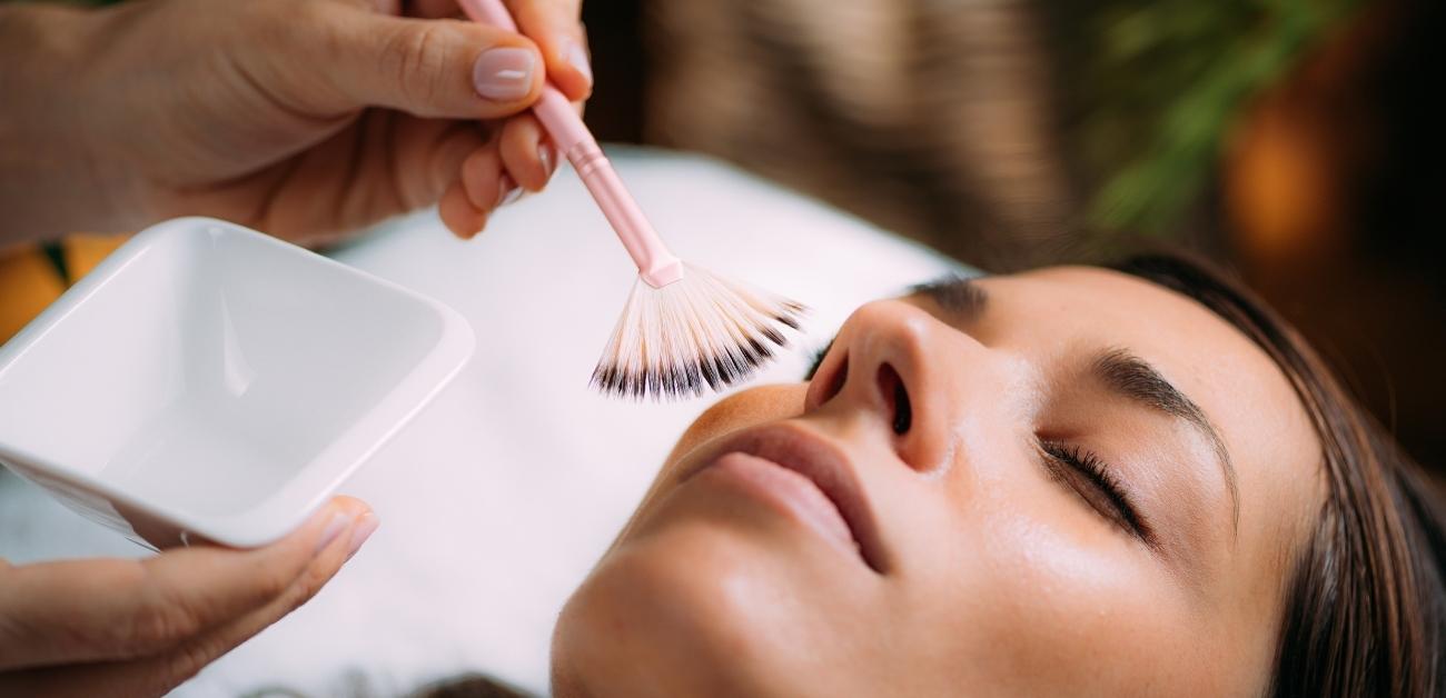 TCA Peel, Glycolic Acid, & More Glamor Medical